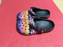 未使用品　く CROCS サンダル　25センチ_画像1