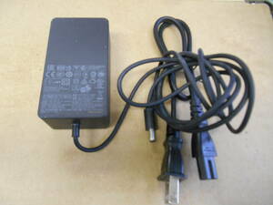 Microsoft Surface Pro 3do King station AC adapter Model 1627 12V=4.0A outer diameter 4.5 inside diameter 3 (2