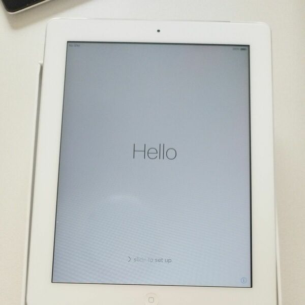 【9.7インチ】 iPad 第2世代 Wi-Fi+Cellulerモデル 16GB ホワイト 