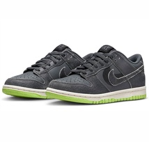 ☆NIKE DUNK LOW SE GS HALLOWEEN 濃灰/黄緑 24.0cm ナイキ ダンク ロー SE グレードスクール ハロウィン DQ6215-001_画像1