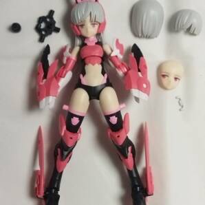 【パチ組品】バンダイ 30 MINITES SISTERS ララネル（フルアーマーモード）の画像1