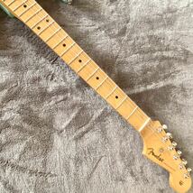 Fender / Noventa Stratocaster Maple Fingerboard Surf Green _画像4
