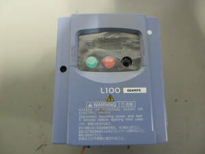 HITACHI INVERTER　L100-004MFR 　 (W134)