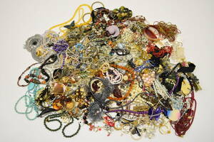 ZS accessory large amount set sale approximately 5.5kg[ necklace ][ brooch ][ earrings ][ earrings ][ tiepin ][ bracele ][ ring ]
