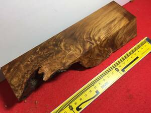 4-2503 材料 銘木屋久杉 世界遺産 逸品 上杢 香木 一部水引きして撮影しております。