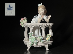 [.] Lladro LLADRO девушка цветок figyu Lynn керамика кукла украшение *(kake есть )