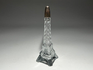 [.] glass bottle perfume bin eferu. shape 