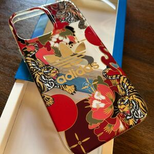  iPhone 13 Pro Max GRAPHIC SNAP CASE