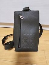 〇 ロエベ　LOEWE バーティカル　Tポケット　グリーン系　_画像1