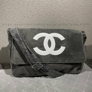 シャネル ノベルティ 非売品 CHANEL VIPギフト ショルダーバッグ もこもこ かわいい カジュアル 斜めがけ グレー レディース ブランド