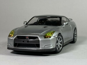 [ジャンク] ニッサン Nissan GT-R R35 1/43 - メーカー不明 プラスチック製