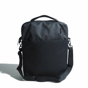 M9837z2　■Incase インケース■　新品同様 A.R.C tech tote 2way ショルダーバッグ ブラック / 黒 トートバッグ ビジネスバッグ