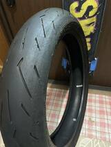 中古MCタイヤ 2022年製造 PIRELLI DIABLO ROSSO CORSAⅡ 120/70ZR17 ピレリ ディアブロ ロッソ コルサ2 120 70 17 2622 M3137_画像4