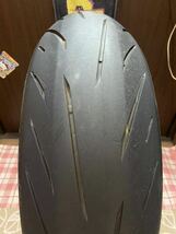 中古MCタイヤ バリ山 2022年製造 BRIDGESTONE BATTLAX S22 190/55ZR17 バトラックス ハイパースポーツ 190 55 17 1622 M3141_画像1