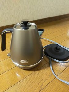 DeLonghi デロンギ 電気ケトル １リットル