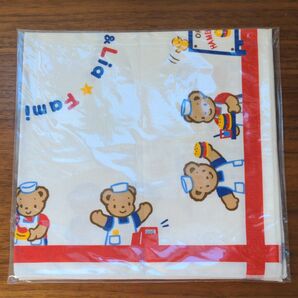 ファミリア ランチクロス 新品