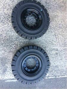 forklift non-puncture tiresTires ６０0ー9 New item2set