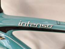 【引取限定】　BIANCHI インテンソ　2014 フレームサイズ53cm　インテンソ/フル105　工具/スタンド/空気入れ/サドルバッグ/ローラー付属_画像3