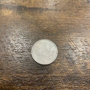 100円硬貨 昭和32年 コイン 日本国 鳳凰