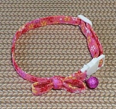 猫の首輪☆和柄☆猫のバックル☆リボンとピンクの鈴付き