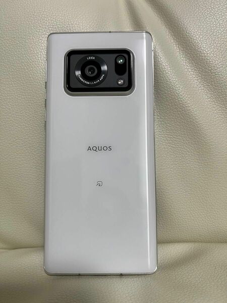 極美品　AQUOS R6 A101SH ホワイト SIMフリー