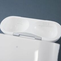 Apple AirPods Pro 第二世代 充電ケースのみ USED超美品 ワイヤレスイヤホン MagSafe充電ケース Lightning MQD83J/A 完動品 KR V0063_画像4