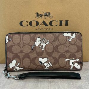 新品　COACH長財布　コーチ　長財布　レディース メンズ スヌーピーコラボ シグネチャー カーキ