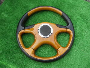  after market Manufacturers unknown all-purpose steering gear wood leather combination diameter approximately 35cm horn button attaching 