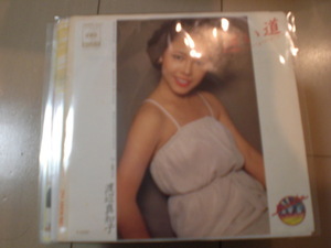  prompt decision EP record Watanabe Machiko .. road / love . puzzle EP8 sheets till postage Yu-Mail 140 jpy 