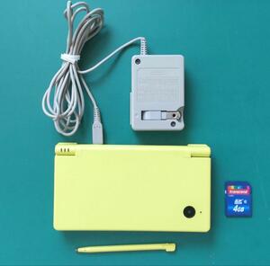 [ б/у * хорошая вещь ] Nintendo DSi Lime Green зарядное устройство SDCard есть B21