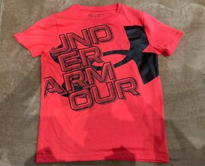 美品 アンダーアーマー Tシャツ 子供用 YLG 150 蛍光色 Under Armour