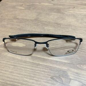 OAKLEYオークリー　LIZAD OX5113-0154 メガネフレーム　ブラック　チタン　美品