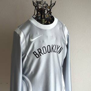 2020s NIKE×AMBUSH NBA Collection BROOKLYN NETS ロングスリーブトップ S シルバー アンブッシュ ナイキ ブルックリンネッツ コラボ レア