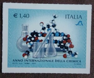 イタリア　2011 国際化学年　1完　分子模型　サイエンス　化学実験　シール切手　未使用