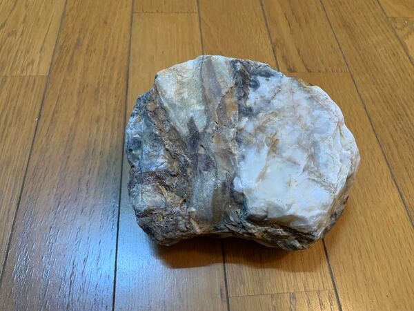 天然石 綺麗な石 不思議な石