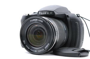 ★美品★ フジフィルム FUJIFILM FinePix HS10