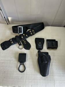  Police belt BIANCHIbi Anne ki35 Speed Roader pouch 4 -inch revolver ho ru Star #2800 38/357 cuff case . stick inserting #38 present condition goods 