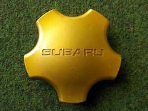 SUC28P スバル 純正 センターキャップ ゴールドカラー １枚のみ 爪径約５９ミリ 28811 FA200