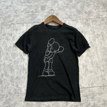 VV ■ 人気モデル '着心地抜群' ORIGINAFAKE オリジナフェイク KAWS 半袖 COTTON Tシャツ / カットソー size2 メンズ 紳士服 トップス 古着_画像2