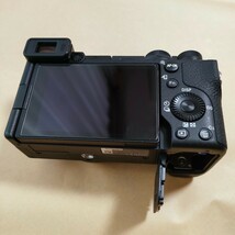 SONY α6700（中古）ミラーレス（APS-C）ボディのみショット数少ない新品同様！_画像8