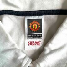 国内正規品 公式 Manchester United マンチェスター ユナイテッド 刺繍 ロゴ ポロシャツ サッカー S ホワイト　マンU プレミアリーグ_画像6