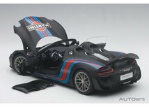 AUTO art 77929 1/18 ポルシェ 918 スパイダー バイザッハ・パッケージ (ブラック/マルティニ)_画像5