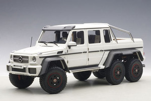 AUTO art 76303 1/18 メルセデス ベンツ G63 AMG 6x6 (マット・ホワイト)