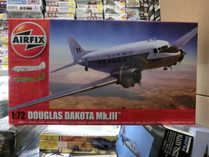 AIRFIX　A08015　1/72　DOUGLAS DAKOTA　Mk.III