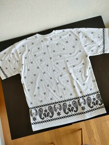 ◆ ヴァンス　エクスチェンジ◆　ペイズリー柄　半袖Tシャツ ホワイト