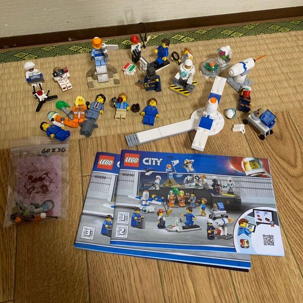 LEGO レゴ シティ CITY ミニフィグセットー宇宙探査隊と開発者たち 60230 美品