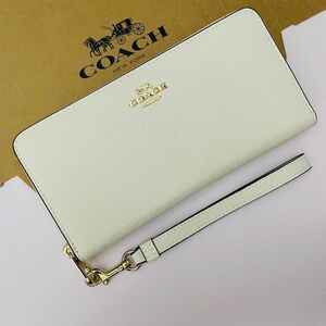 Coachコーチレディース　長財布　新品　ホワイトカラー　シグネチャー柄