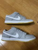 NIKE SB DUNK LOW オレンジレーベル　グレーガム_画像3