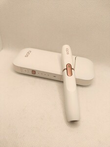 IQOS 2.4 plus バッテリー良好 ホワイト 6S-3004 【動作確認品】 