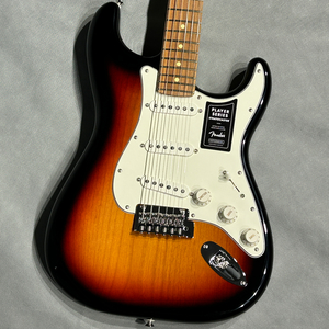 Fender エレキギター Player Stratocaster? Pau Ferro Fingerboard 3-Color Sunburst 0144503500